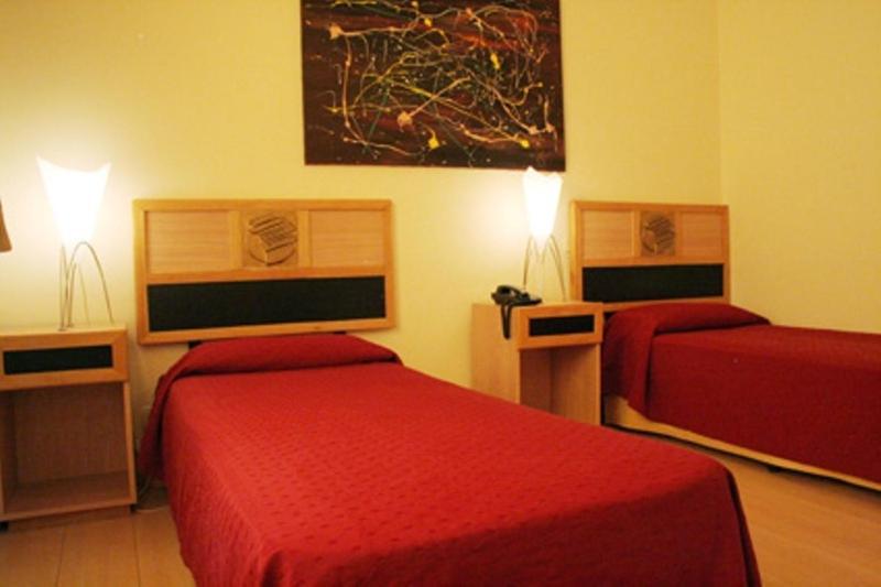Hotel Yarma Pinamar Habitación foto
